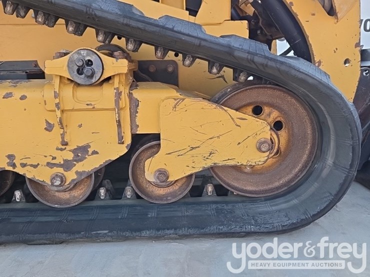 2019-caterpillar-299d2-image-17