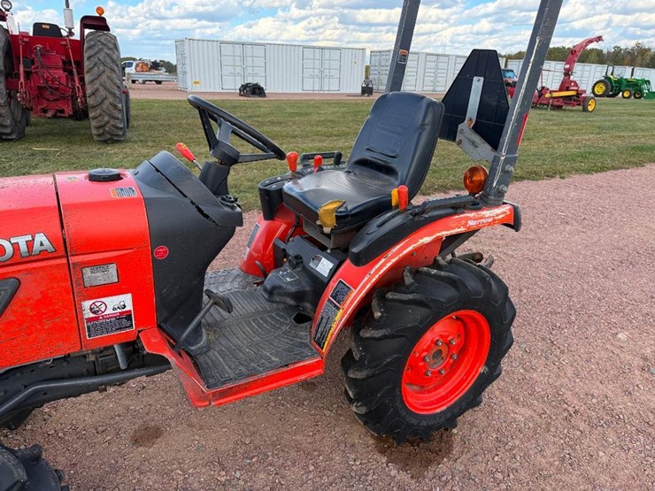 kubota-b2320-image-16