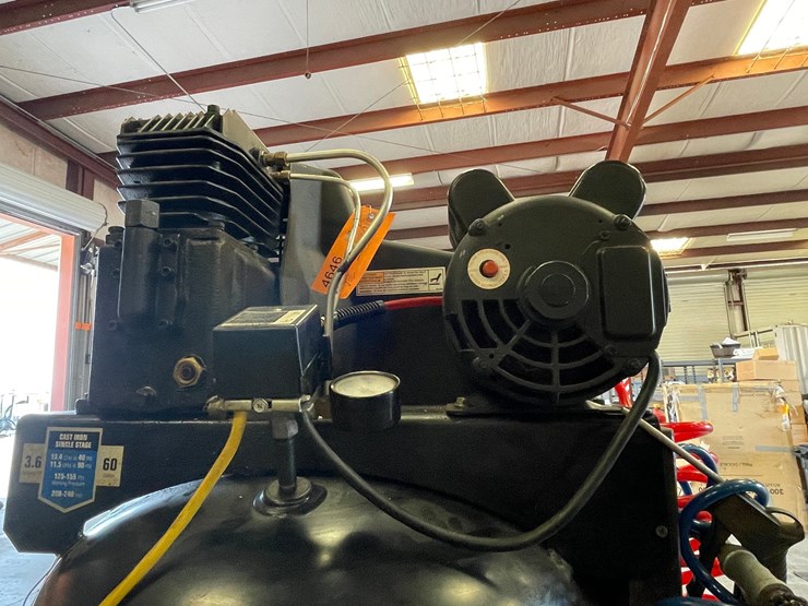#4646-•-60-gallon-vertical-air-compressor-image-11