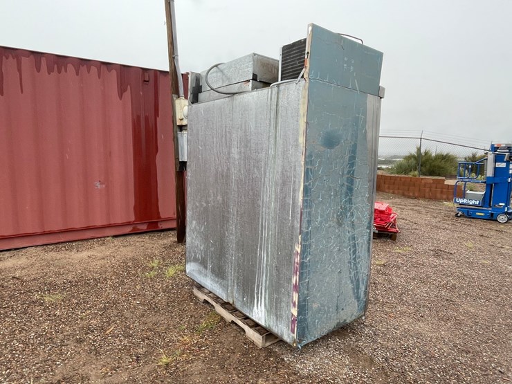 #4674-•-hobart-commercial-freezer-and-fridge-image-7