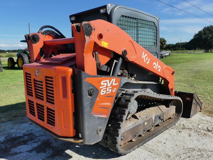 kubota-svl65-2-image-4