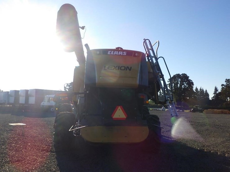 claas-lexion-760-image-4