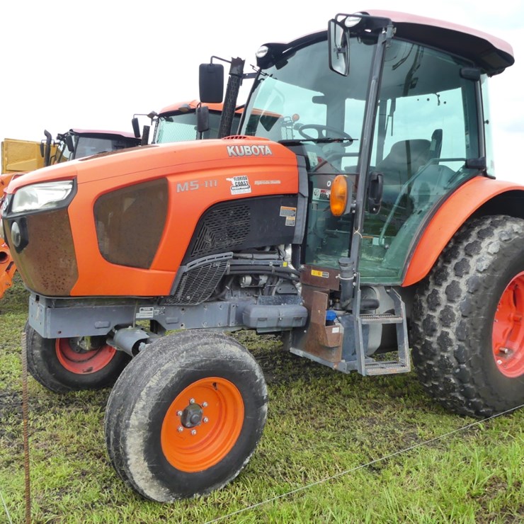 KUBOTA M5-111