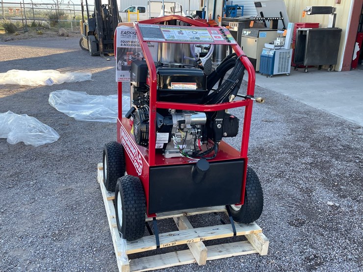 #4639-•-magnum-4000-gold-power-washer-image-14