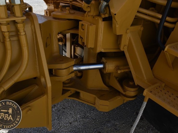 1997-caterpillar-d250e-ii-image-23