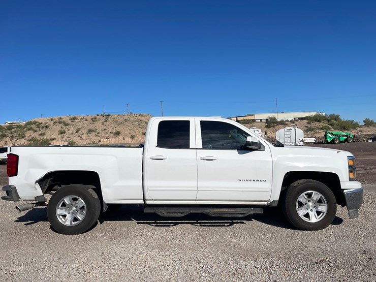 #2754-•-2015-chevrolet-silverado-(title-in-delay)-image-69