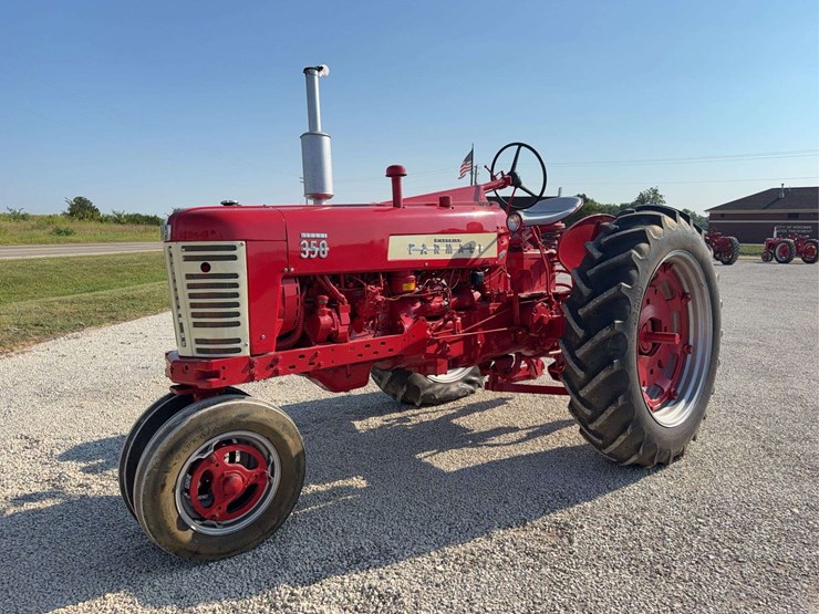 farmall-350-image-1