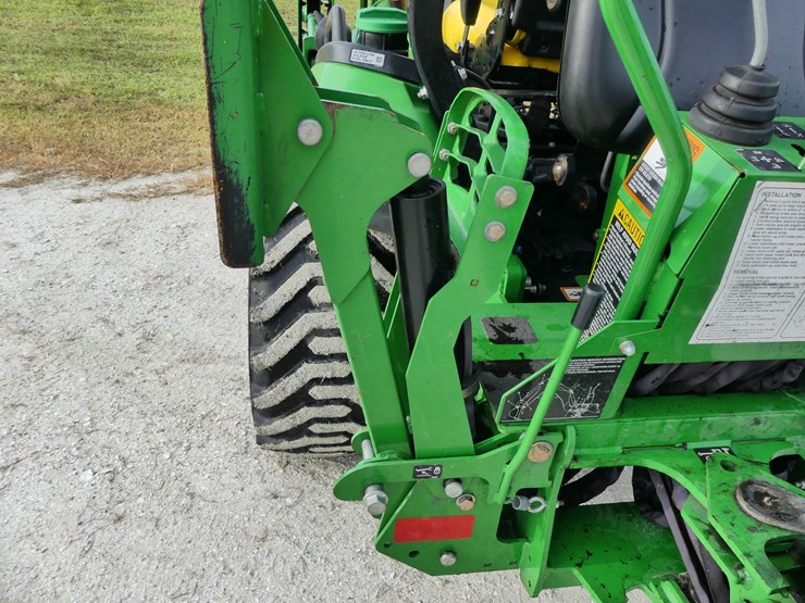 john-deere-1025r-image-8