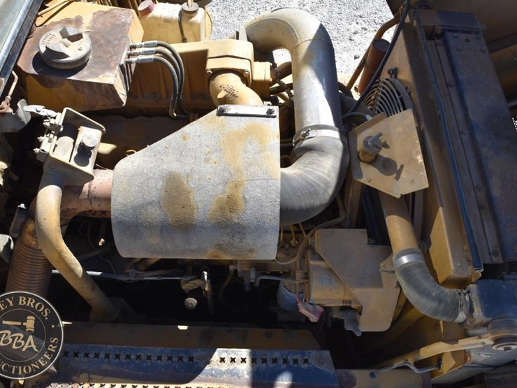 1994-caterpillar-d300d-image-57