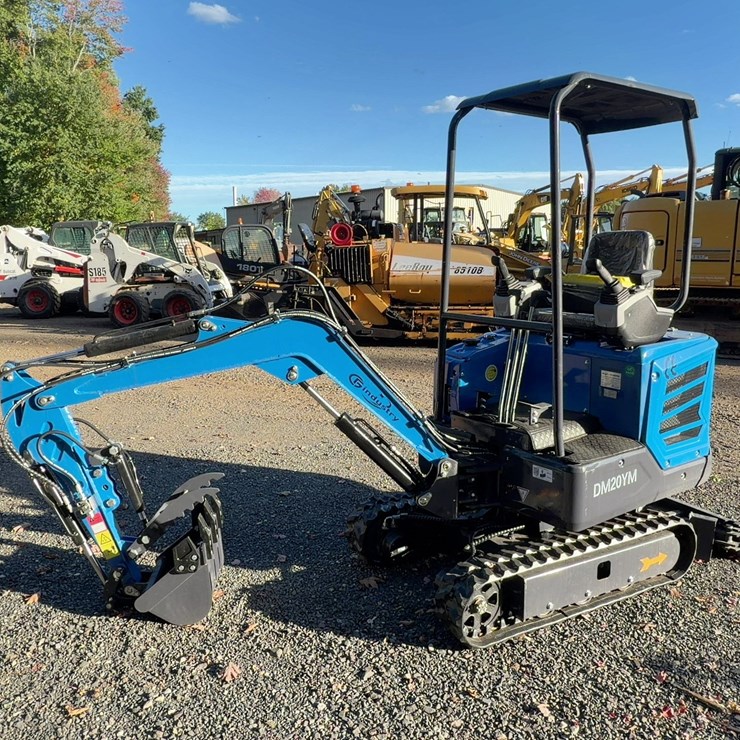 CFG INDUSTRIAL DM20YM MINI EXCAVATOR