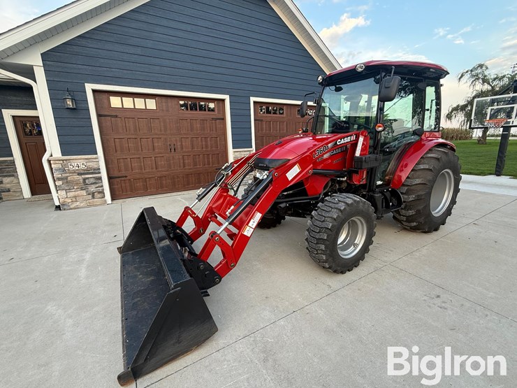 2022-case-ih-farmall-55c-image-1