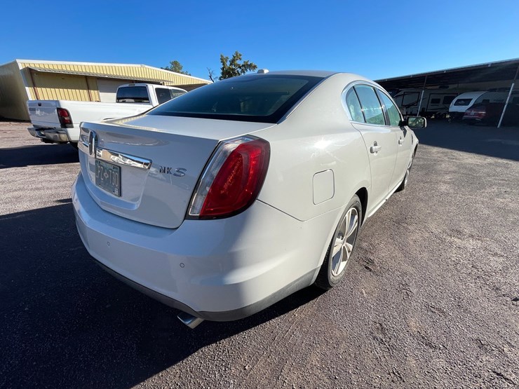 #2759-•-2010-lincoln-mks-(has-nm-title)-image-93