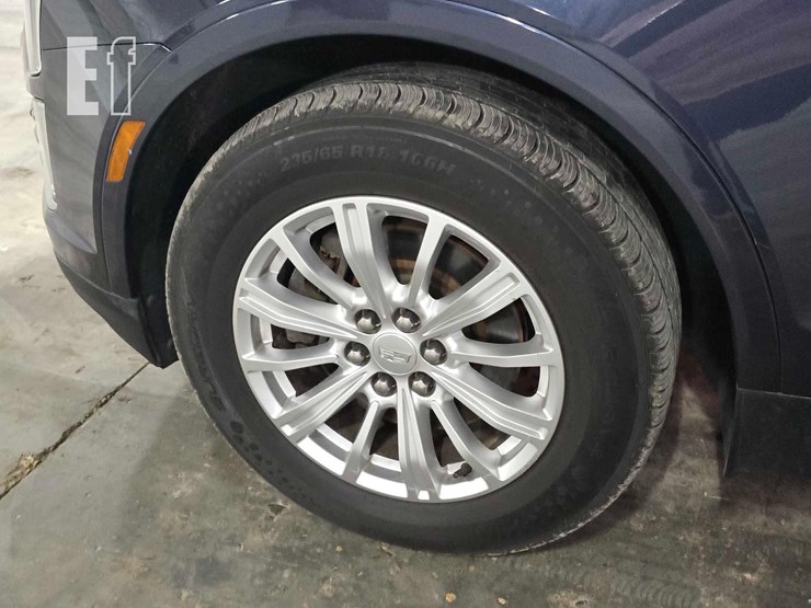 2019-cadillac-xt5-image-17