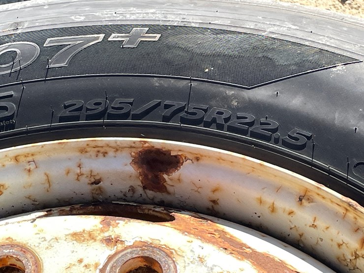 #3022-•-(2)-295/75r22.5-semi-steer-tires-and-rims-image-7