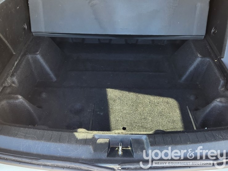 2012-dodge-journey-image-36