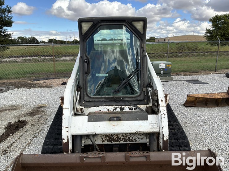 2012-bobcat-t190-image-15