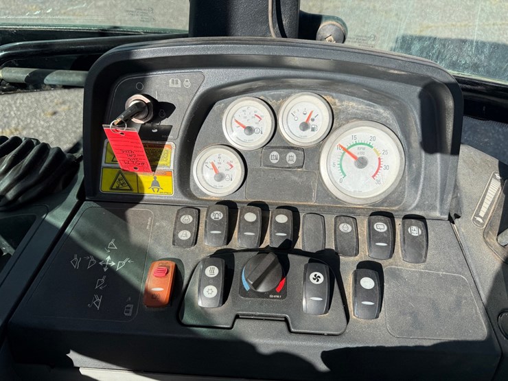 caterpillar-420e-image-85