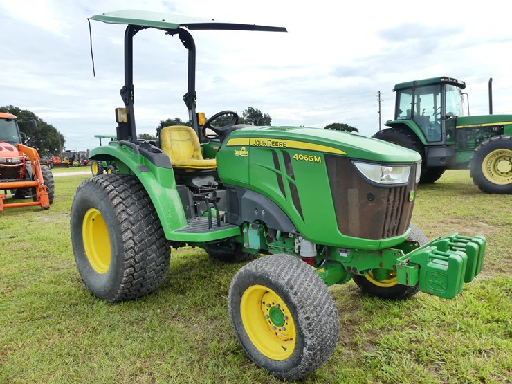 john-deere-4066m-image-2