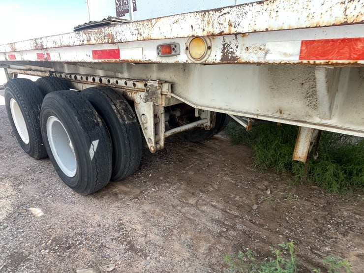 #2770-•-1966-hobbs-flatbed-trailer-(has-nm-title)(offsite-at-nmsu)-image-10