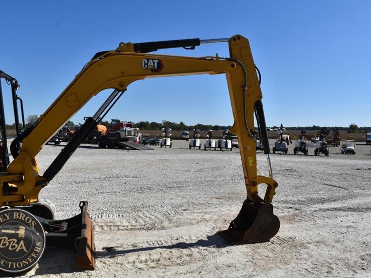 2021-caterpillar-306cr-image-11