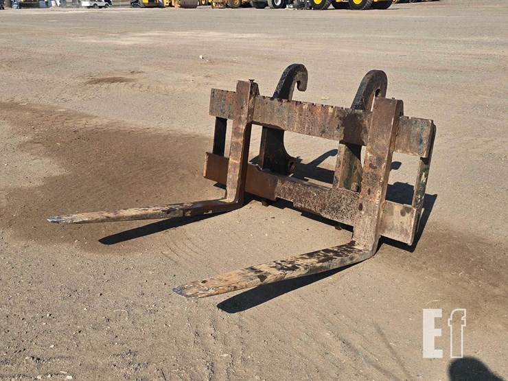 caterpillar-420e-it-image-1