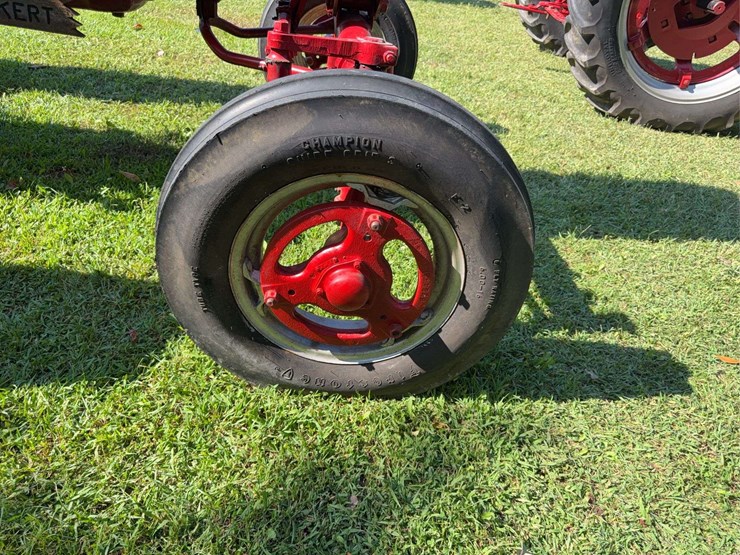 1953-farmall-super-m-image-11