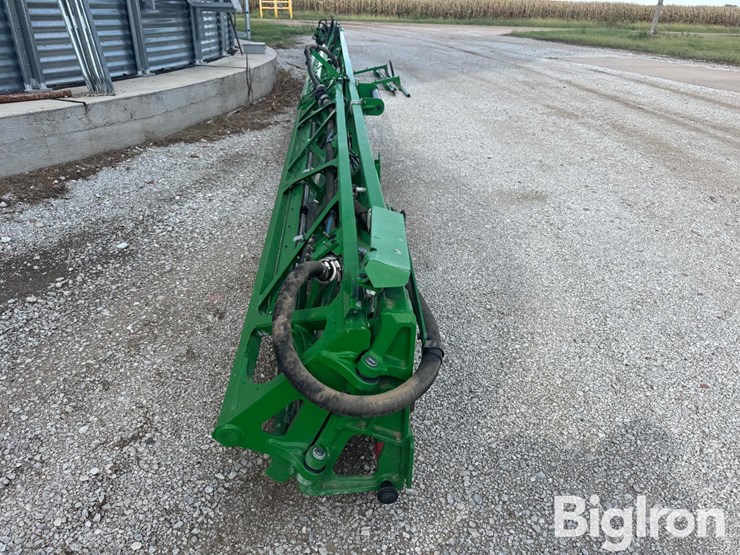 2020-john-deere-r4038-image-10