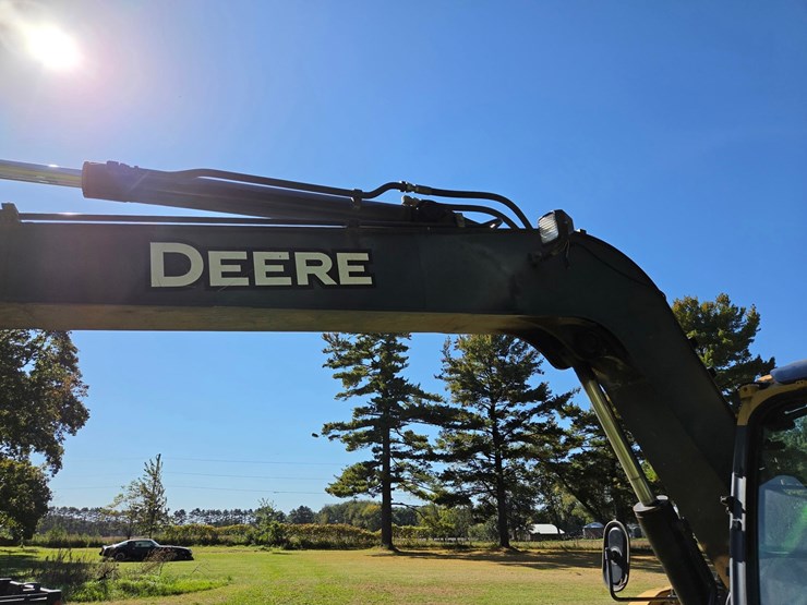 2017-deere-75g-image-13