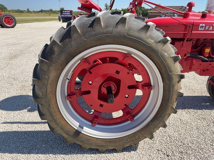 farmall-super-h-image-17