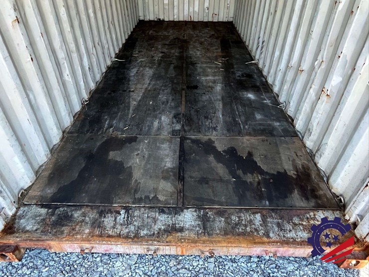 2011-20’-shipping-container-image-13