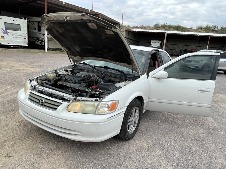 #2768-•-2001-toyota-camry-(title-in-delay)-image-60