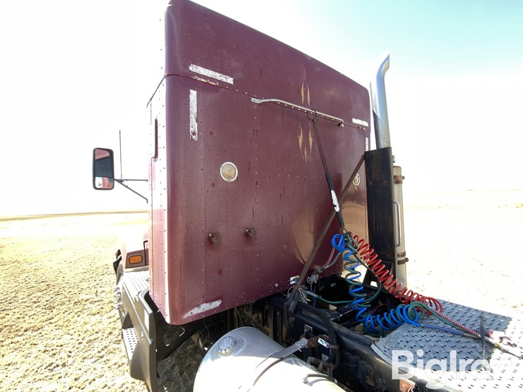 2000-kenworth-t600-image-18