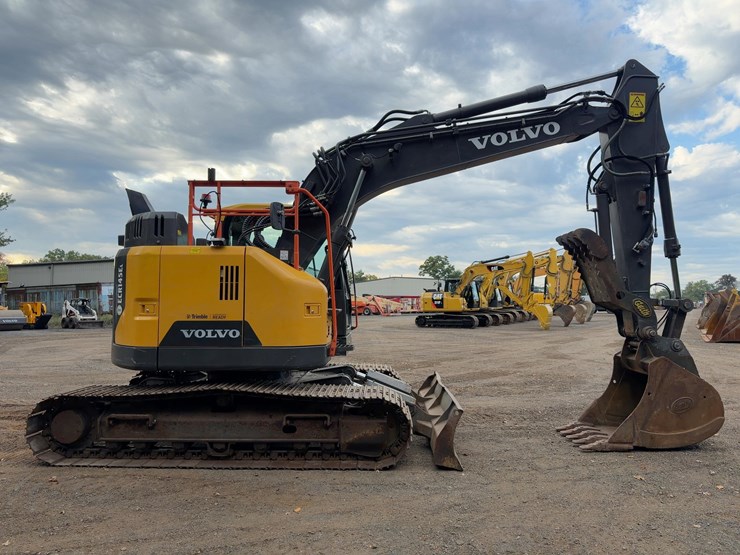 2019-volvo-ecr145el-image-6