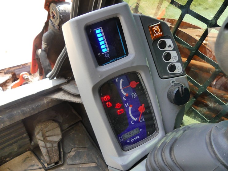 kubota-svl97-2-image-18