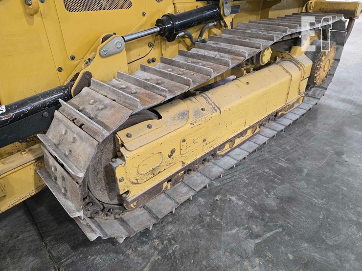 2023-caterpillar-d1-image-29