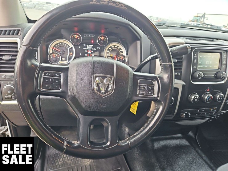 2018-dodge-2500-image-19