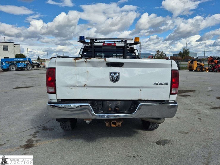 2012-dodge-2500-image-6