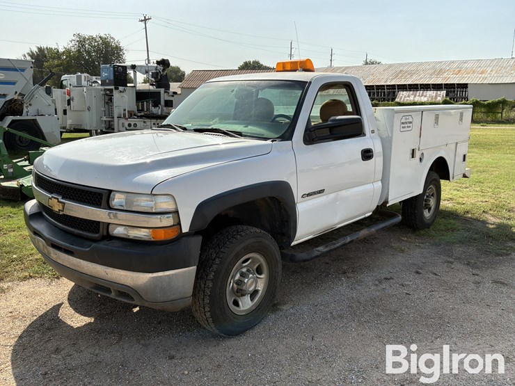 2001-chevrolet-silverado-2500-image-1