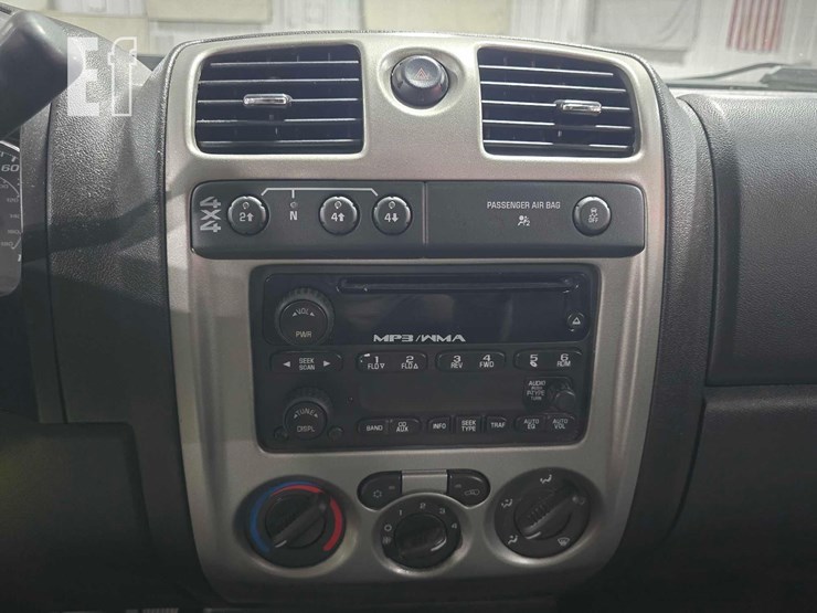 2012-chevrolet-colorado-image-15