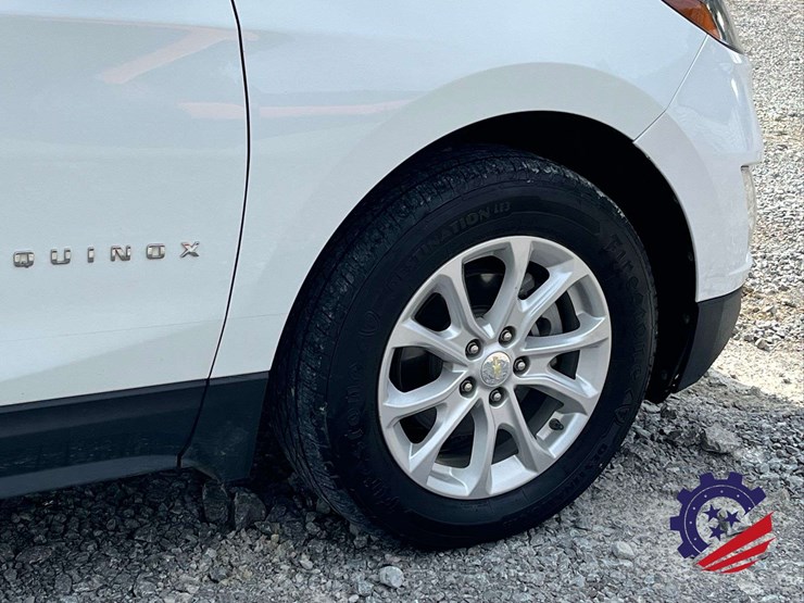 2020-chevrolet-equinox-ls-image-10