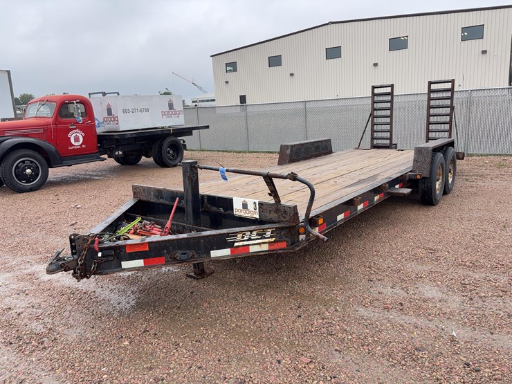 2020-dct-equipment-trailer-image-1
