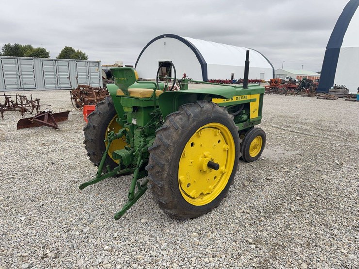 1957-john-deere-520-image-5
