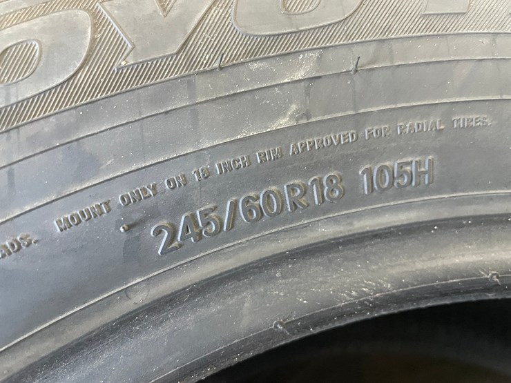 #3026-•-(3)-toyo-celsius-ii-18"-tires-image-5