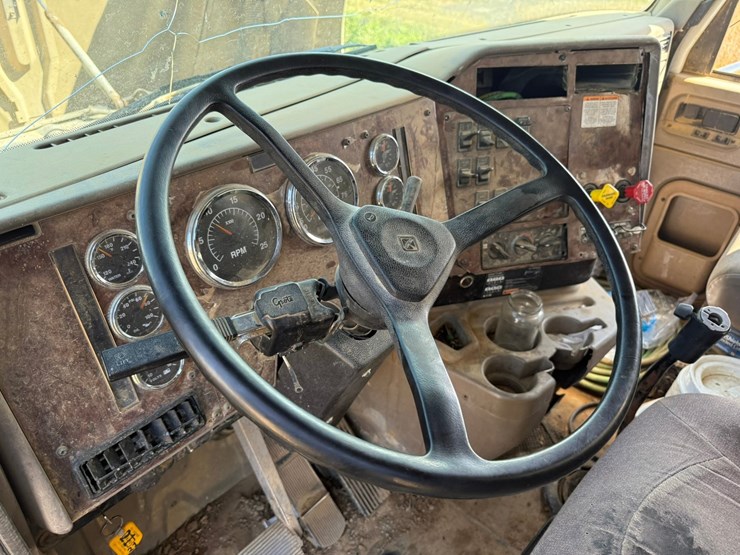 2005-international-9200i-image-75