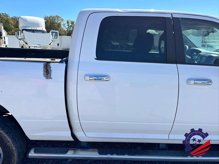 2015-ram-2500-hd-image-45