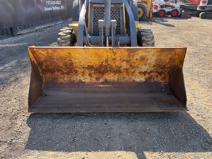 2008-deere-310sj-image-10