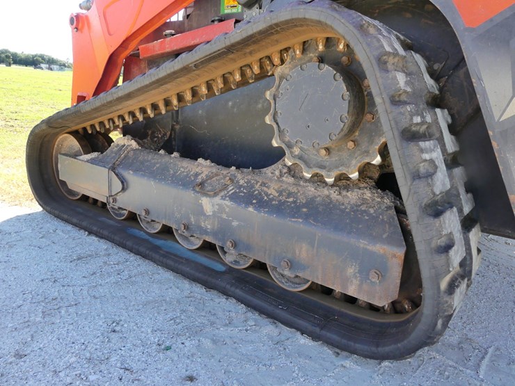 kubota-svl97-2-image-6