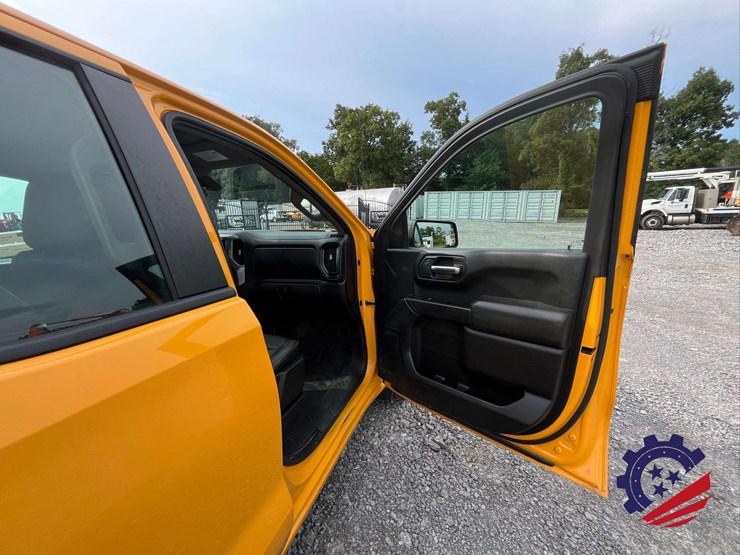 2019-chevrolet-silverado-1500-image-42