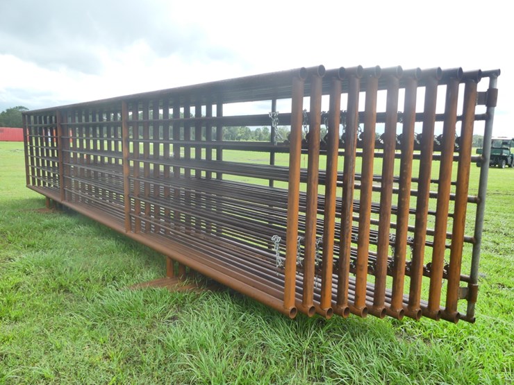 (10)-24'-free-standing-panels-image-3
