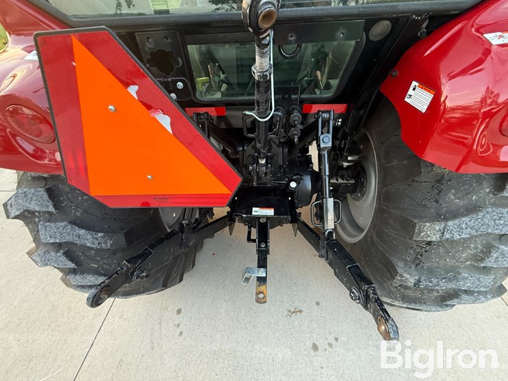 2022-case-ih-farmall-55c-image-11